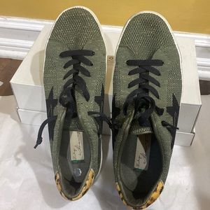 Vintage Havana Nikki 8.5 Wild Green Sneakers